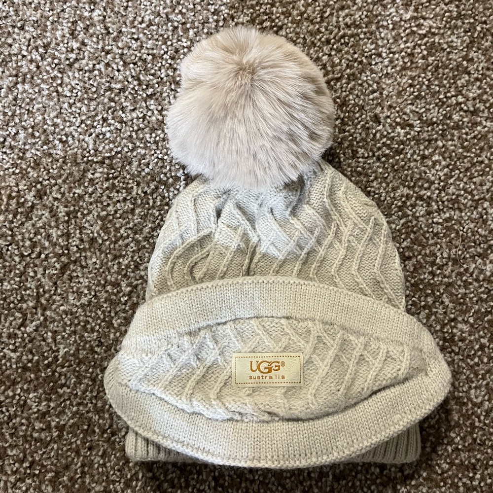 Ugg hat and removable face mask